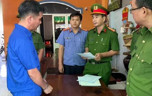 Bắt 2 phó giám đốc trung tâm đăng kiểm tại Bình Thuận