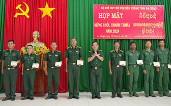 Bộ đội Biên phòng tỉnh An Giang họp mặt cán bộ, chiến sĩ dân tộc thiểu số Khmer