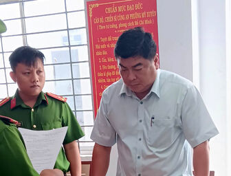 Khởi tố, bắt tạm giam Phó Chủ tịch UBND TP Long Xuyên Nguyễn Bảo Sinh