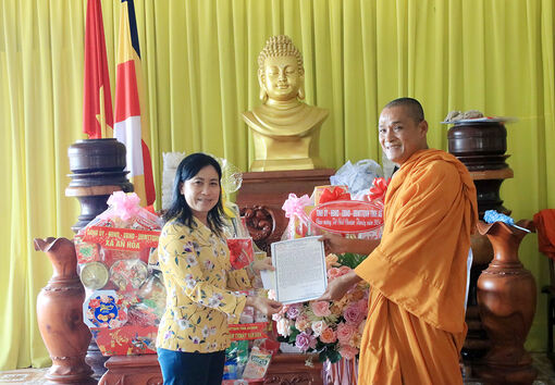 HĐND tỉnh An Giang chúc Tết Chol Chnam Thmay