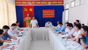 Bí thư Huyện ủy Thoại Sơn  Nguyễn Như Anh làm việc với Đảng ủy 2 xã Định Mỹ và Vĩnh Phú