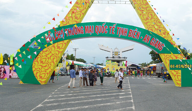 Hướng tới Hội chợ Thương mại quốc tế Tịnh Biên - An Giang