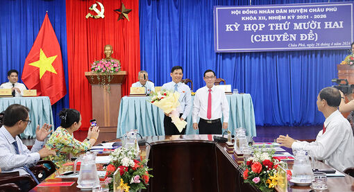 Ông Nguyễn Duy Đức được bầu giữ chức Chủ tịch HĐND huyện Châu Phú khóa XII (nhiệm kỳ 2021 - 2026)