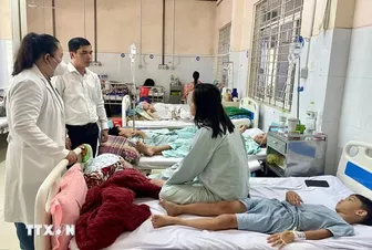 Vụ ngộ độc bánh mỳ ở Đồng Nai: Tiếp nhận 1 bệnh nhi ngưng tim, ngưng thở