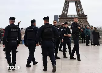 Pháp: Nổ súng tại đồn cảnh sát ở thủ đô Paris khiến 2 người bị thương nặng