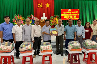 Huyện cù lao Phú Tân thi đua chào mừng đại hội MTTQ các cấp