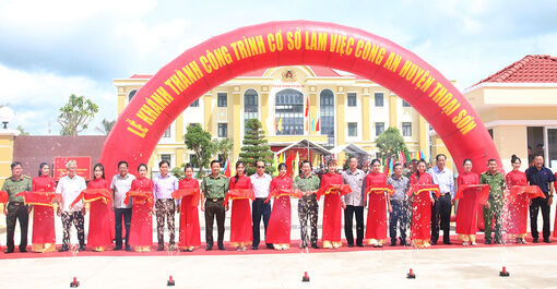 Khánh thành cơ sở làm việc Công an huyện Thoại Sơn