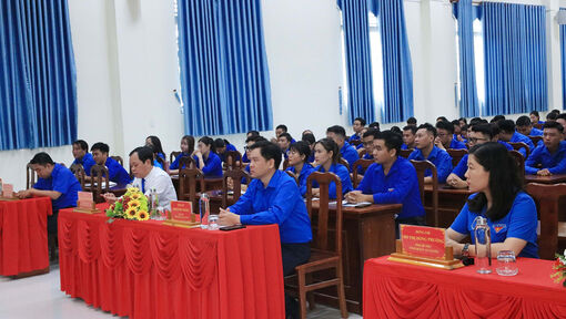 Bồi dưỡng chuyên môn, nghiệp vụ cán bộ Đoàn - Hội cơ sở