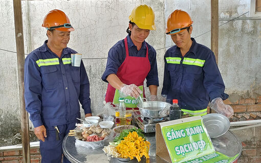 Liên đoàn Lao động huyện Phú Tân thực hiện nhiều hoạt động thiết thực nhân Tháng Công nhân năm 2024