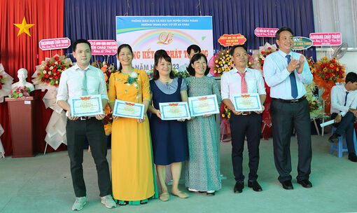 Bí thư Huyện ủy Châu Thành Lê Phước Dũng dự Lễ tổng kết năm học 2023-2024, tại Trường THCS An Châu