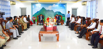 Phó Chủ tịch UBND tỉnh An Giang Lê Văn Phước tiếp lãnh đạo các tỉnh TaKeo, Kandal và Champasak