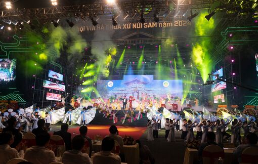 Khai mạc Lễ hội Vía Bà Chúa Xứ Núi Sam kết hợp kỷ niệm 10 năm lễ hội được đưa vào danh mục Di sản văn hóa phi vật thể quốc gia (2014 - 2024)