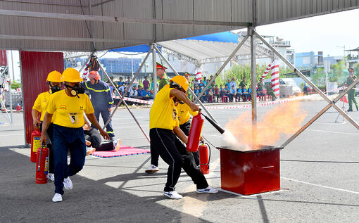 Châu Phú hạng nhất toàn đoàn Hội thi Nghiệp vụ chữa cháy và cứu nạn, cứu hộ Tổ Liên gia an toàn PCCC tỉnh An Giang năm 2024