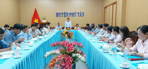 Kiểm tra, giám sát hoạt động tín dụng chính sách tại huyện Phú Tân