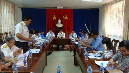 Ban Pháp chế HĐND huyện Tri Tôn giám sát ngành thuế