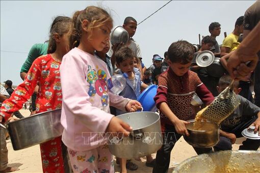 Suy dinh dưỡng 'vắt kiệt' trẻ em Gaza