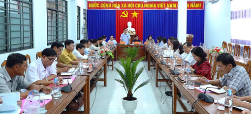 UBND TX. Tân Châu họp thường kỳ tháng 5/2024