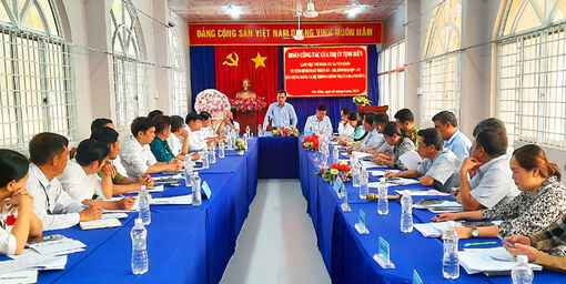 Phó Bí thư Thường trực Thị ủy Tịnh Biên đề nghị xã Văn Giáo tập trung phát triển kinh tế - xã hội vùng đồng bào dân tộc thiểu số