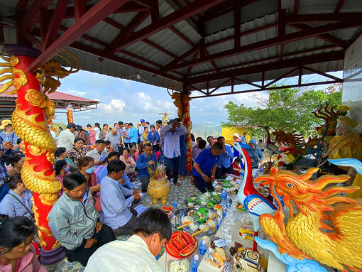 Rong ruổi vùng núi An Giang - Kỳ 2: Vãng cảnh núi Tô