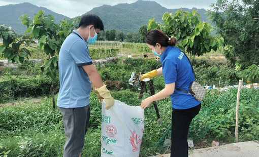 Tri Tôn mít-tinh hưởng ứng Ngày Môi trường thế giới