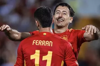 Tây Ban Nha thắng '5 sao' Andorra, De Bruyne mừng trận cầu thứ 100