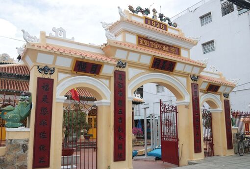 Dấu xưa ở hiện tại