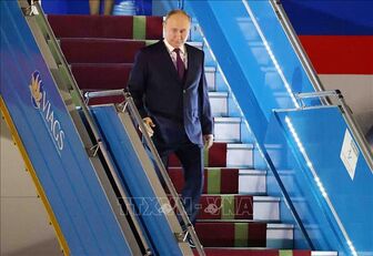 Tổng thống LB Nga Vladimir Putin bắt đầu chuyến thăm cấp Nhà nước tới Việt Nam