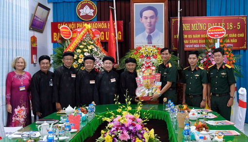 Lực lượng vũ trang chúc mừng kỷ niệm 85 năm Ngày Khai sáng đạo Phật giáo Hòa Hảo