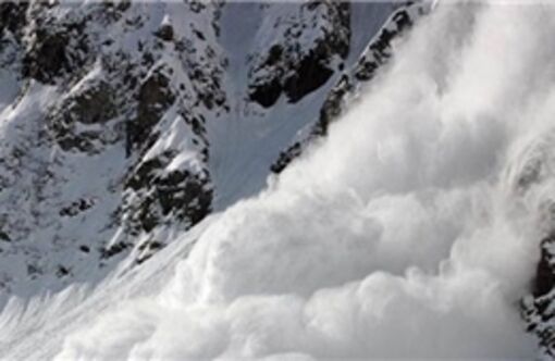 Ít nhất 62 người bị mắc kẹt do lở tuyết ở Chile