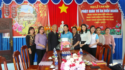 Hội Liên hiệp Phụ nữ Việt Nam thăm Phật hội Tứ Ân Hiếu Nghĩa
