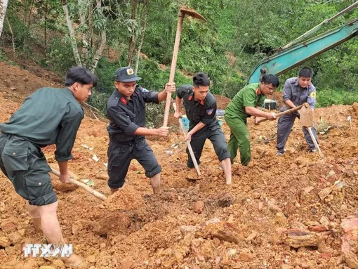 Thủ tướng Chính phủ yêu cầu tập trung khắc phục sự cố sạt lở đất tại Hà Giang