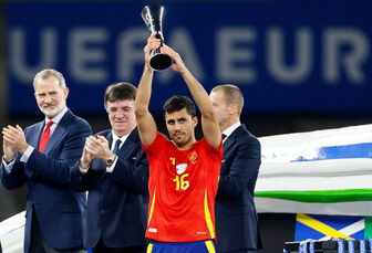 Cầu thủ Tây Ban Nha thâu tóm danh hiệu cá nhân EURO 2024