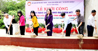 Phó Chủ tịch nước Cộng hòa XHCN Việt Nam tiếp xúc cử tri TX. Tịnh Biên
