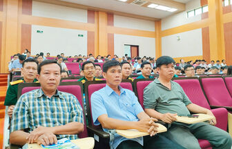 Ban Thường vụ Huyện ủy Châu Phú tổ chức tập huấn công tác xây dựng Đảng năm 2024