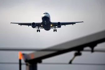 Máy bay chở hơn 230 hành khách phải hạ cánh khẩn cấp tại Hy Lạp