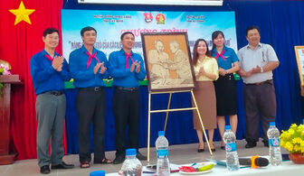 Hội đồng Đội huyện Tri Tôn học tập kinh nghiệm tại tỉnh Tây Ninh