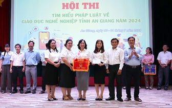 2 huyện Phú Tân và Thoại Sơn đoạt giải nhất Hội thi Tìm hiểu pháp luật về giáo dục nghề nghiệp năm 2024