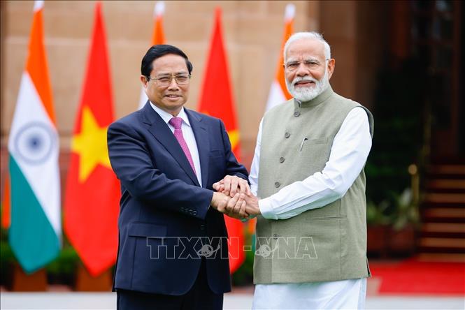 Thủ tướng Phạm Minh Chính​ gặp hẹp Thủ tướng Ấn Độ Narendra Modi