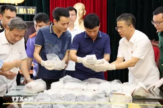 Phá chuyên án vận chuyển ma túy xuyên quốc gia, thu giữ 34kg ma túy đá