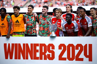 Arsenal đoạt Emirates Cup sau trận thắng Lyon