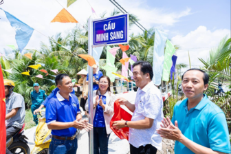 Bao bì Minh Sang khánh thành "cầu Nhân Ái", mang yêu  đến từng nẻo đường Trà Vinh