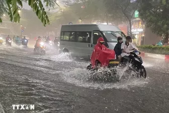 Khu vực Bắc Bộ, Bắc Trung Bộ mưa dông, cục bộ có nơi mưa to