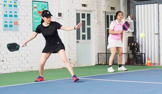 Phái nữ với phong trào đánh Pickleball