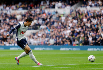 Son Heung-min bừng sáng, Tottenham đại thắng Everton