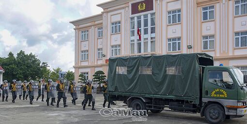 Cà Mau: Cảnh sát cơ động - “Lá chắn thép” trong mọi tình huống