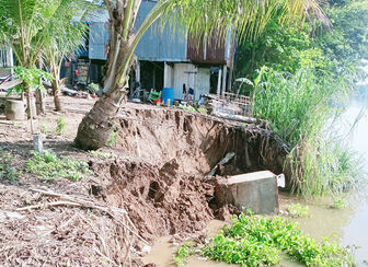 Đề phòng giông lốc, sạt lở mùa mưa, bão