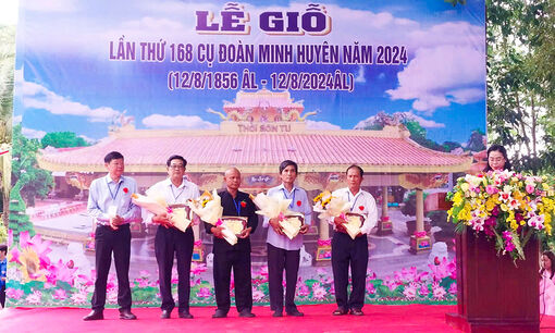 Lễ giỗ lần thứ 168 năm cụ Đoàn Minh Huyên và Lễ công nhận cây Gõ Mật, là cây di sản Việt Nam