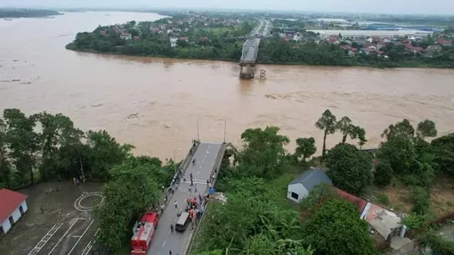 Thủ tướng Chính phủ: Khẩn trương nghiên cứu đầu tư xây dựng cầu Phong Châu mới