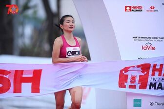 Nguyễn Thị Oanh phá kỷ lục marathon quốc gia