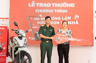 Viettel An Giang trao thưởng chương trình “Hòa nhịp bóng lăn - rước Vision về nhà”